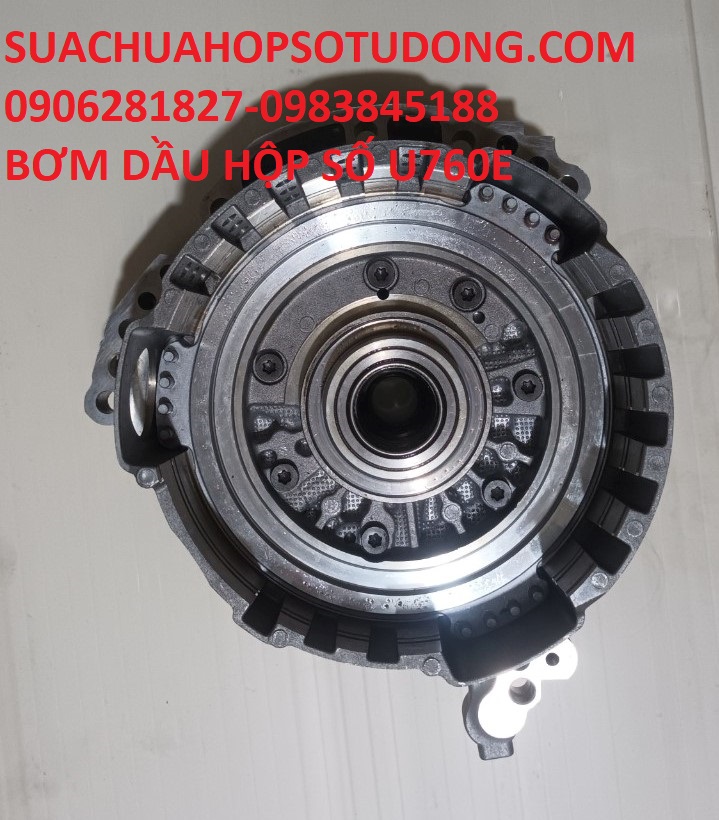 BƠM DẦU HỘP SỐ U760E